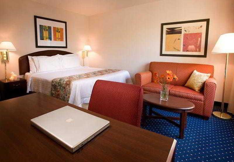 Courtyard By Marriott Dallas Plano In Legacy Park Pokój zdjęcie